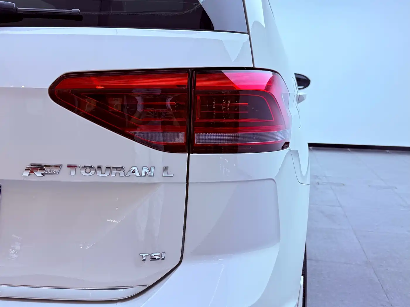 Volkswagen Touran 2016 Touran L 280TSI DSG Elegance фото 29