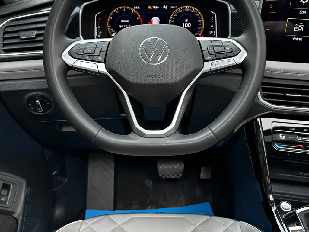 Volkswagen Tayron 2023 300TSI 2WD Luxury Plus Advanced Edition фото 19