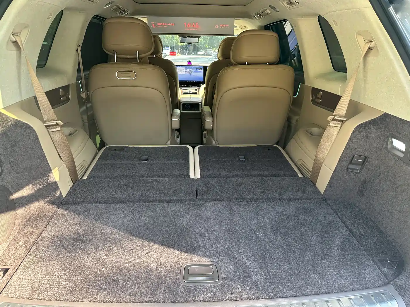 AITO Wenjie AITO M9 2025 Extended Range Ultra 52kWh 6-Seater фото 12