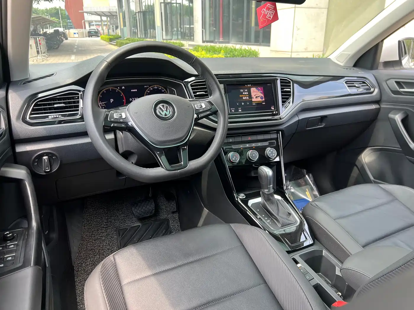 Volkswagen T-ROC 2020 280TSI DSG 2WD Comfort фото 13