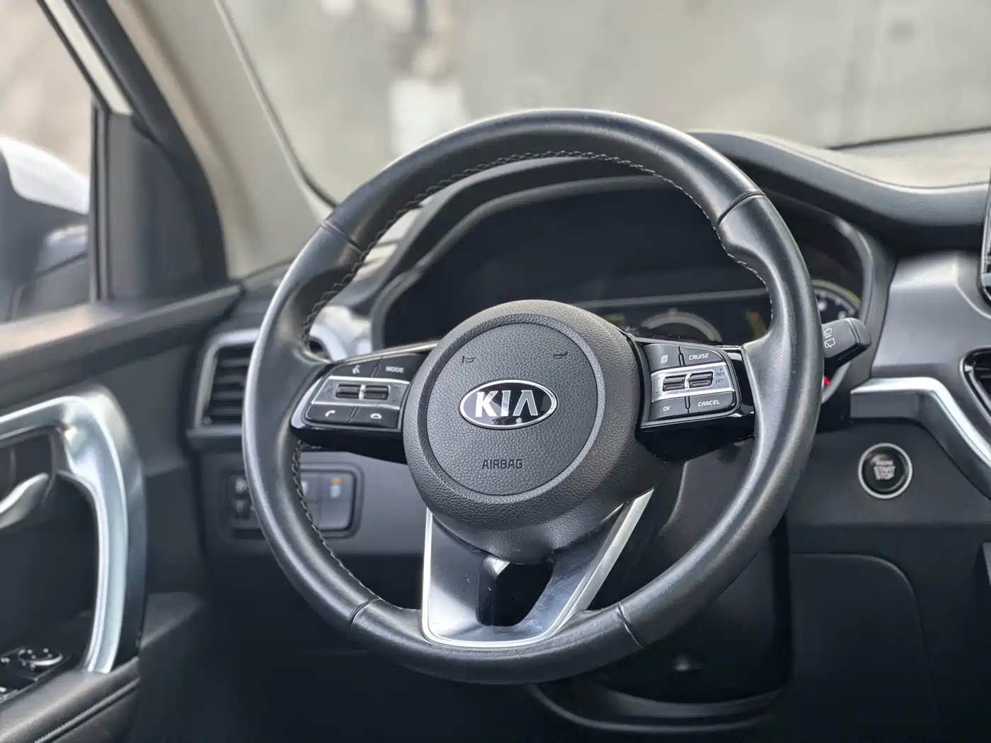 Kia Sportage 2019 2.0L Automatic Smart Luxury Edition фото 38