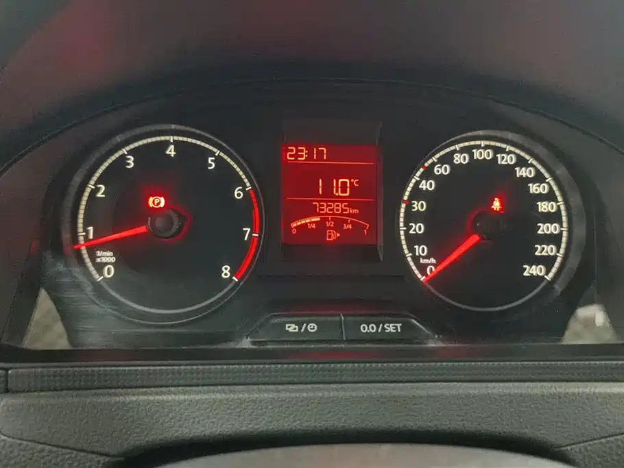 Volkswagen Santana 2016 1.6L Manual Trend Edition фото 14