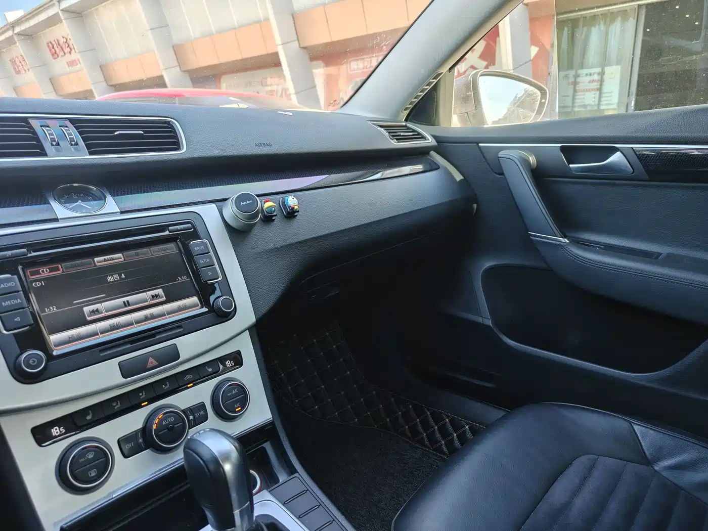 Volkswagen Magotan 2015 Facelift 2.0TSI Luxury фото 6