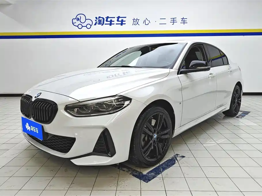 BMW 1 Series 2021 125i M Sport Black Night Edition