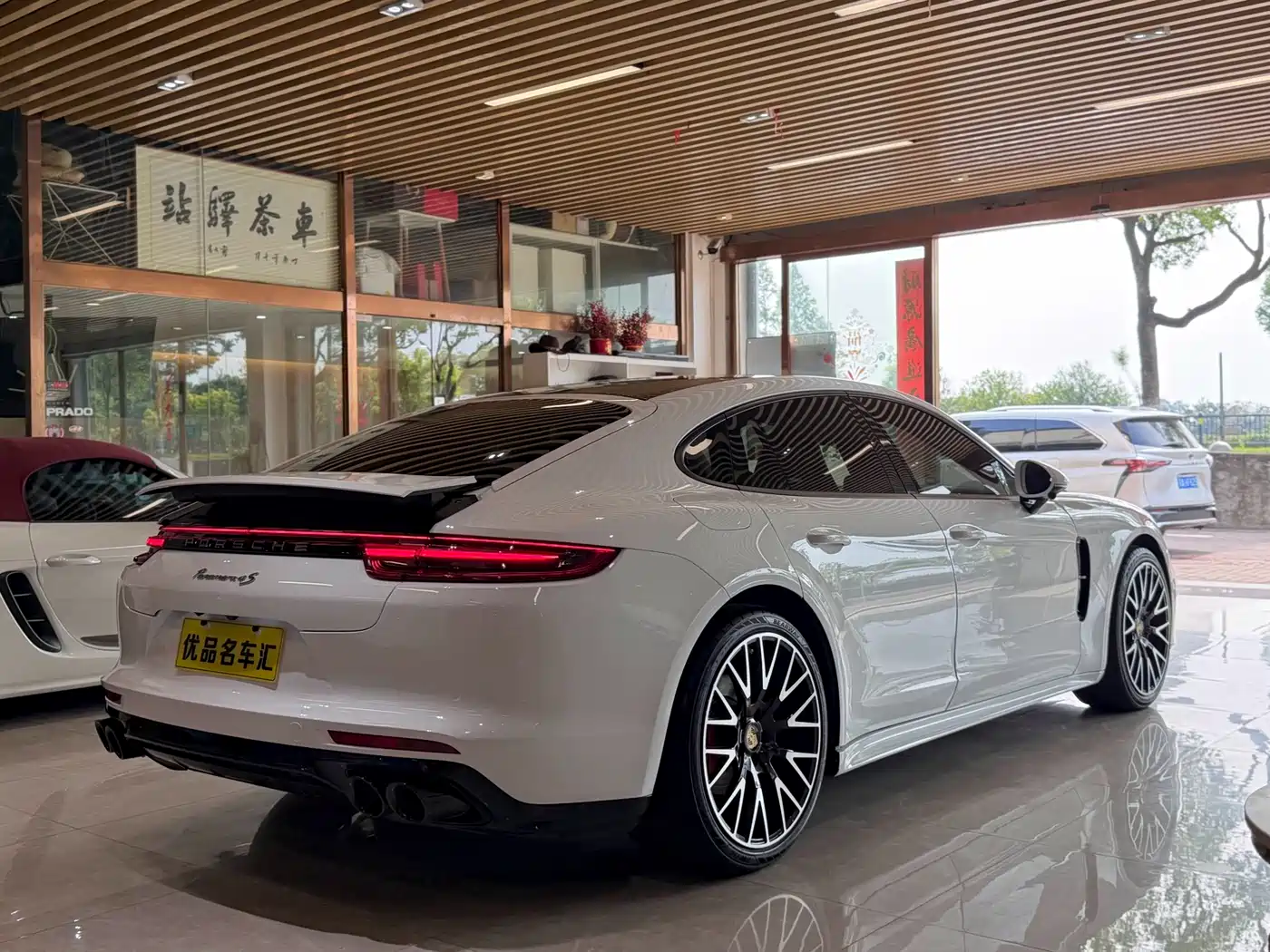 Porsche Panamera 2017 Panamera 3.0T фото 4
