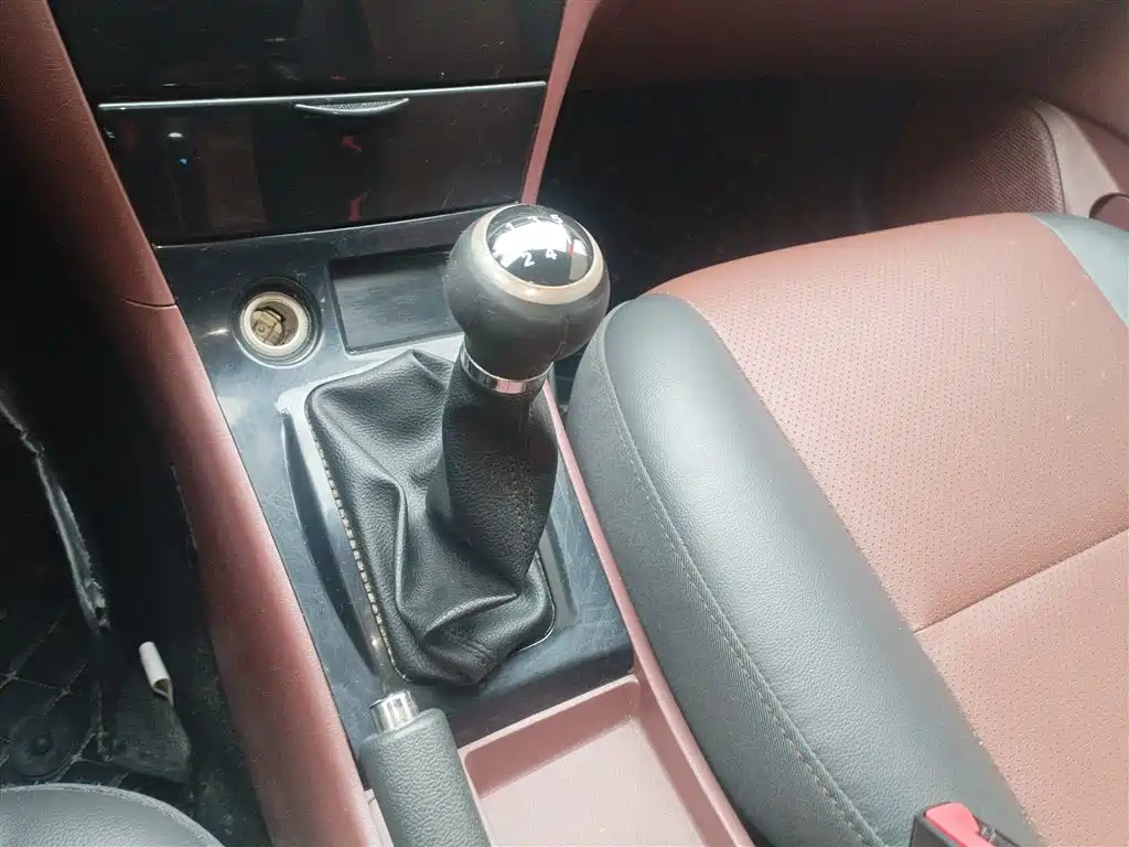 BYD F3 2016 1.5L Manual Comfort фото 14