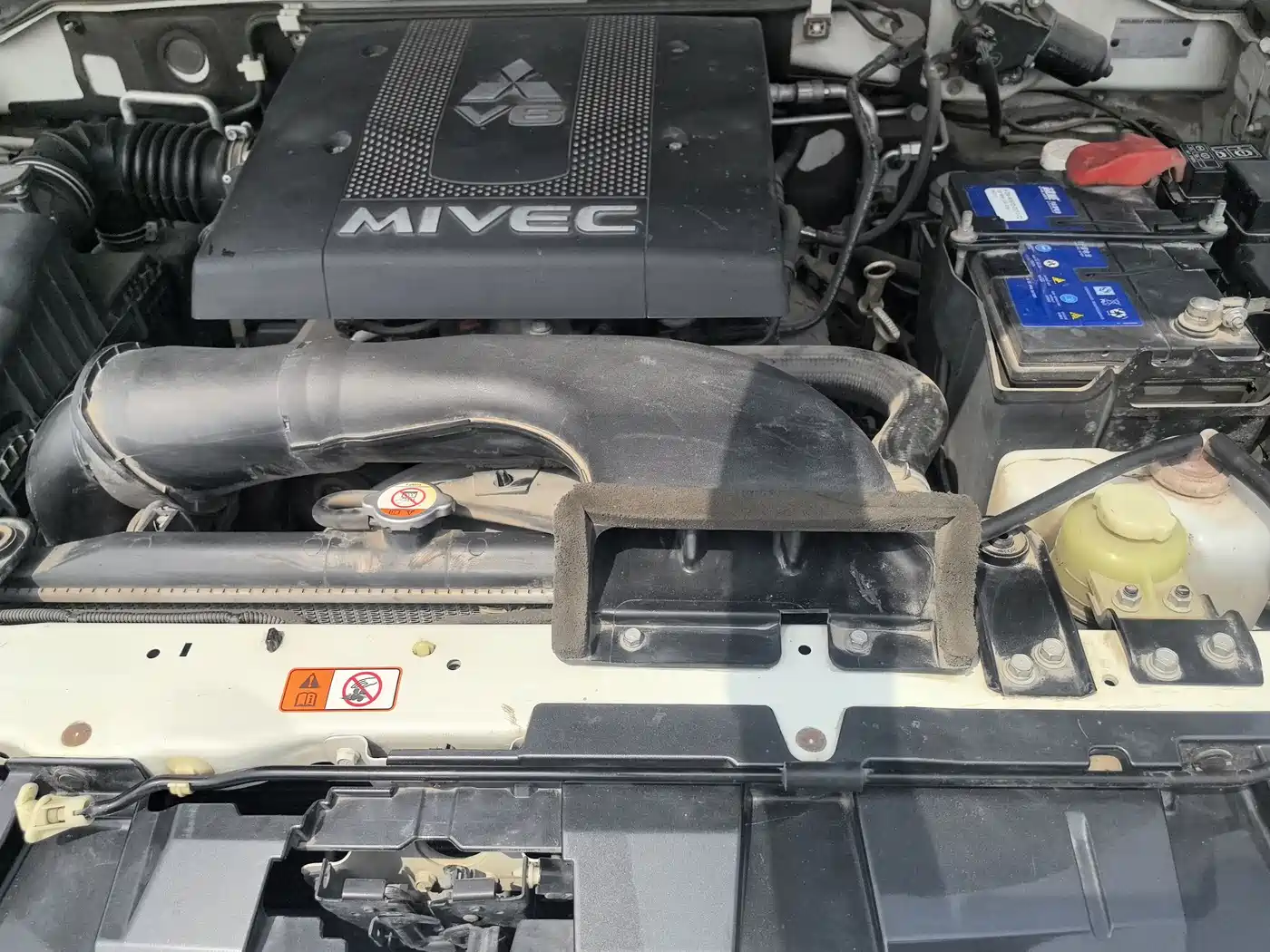 Mitsubishi Pajero (Import) 2018 3.0L Automatic Premium Edition фото 19