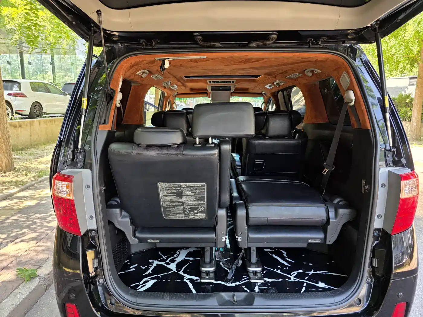 Toyota Alphard 2012 3.5L Premium Edition фото 18