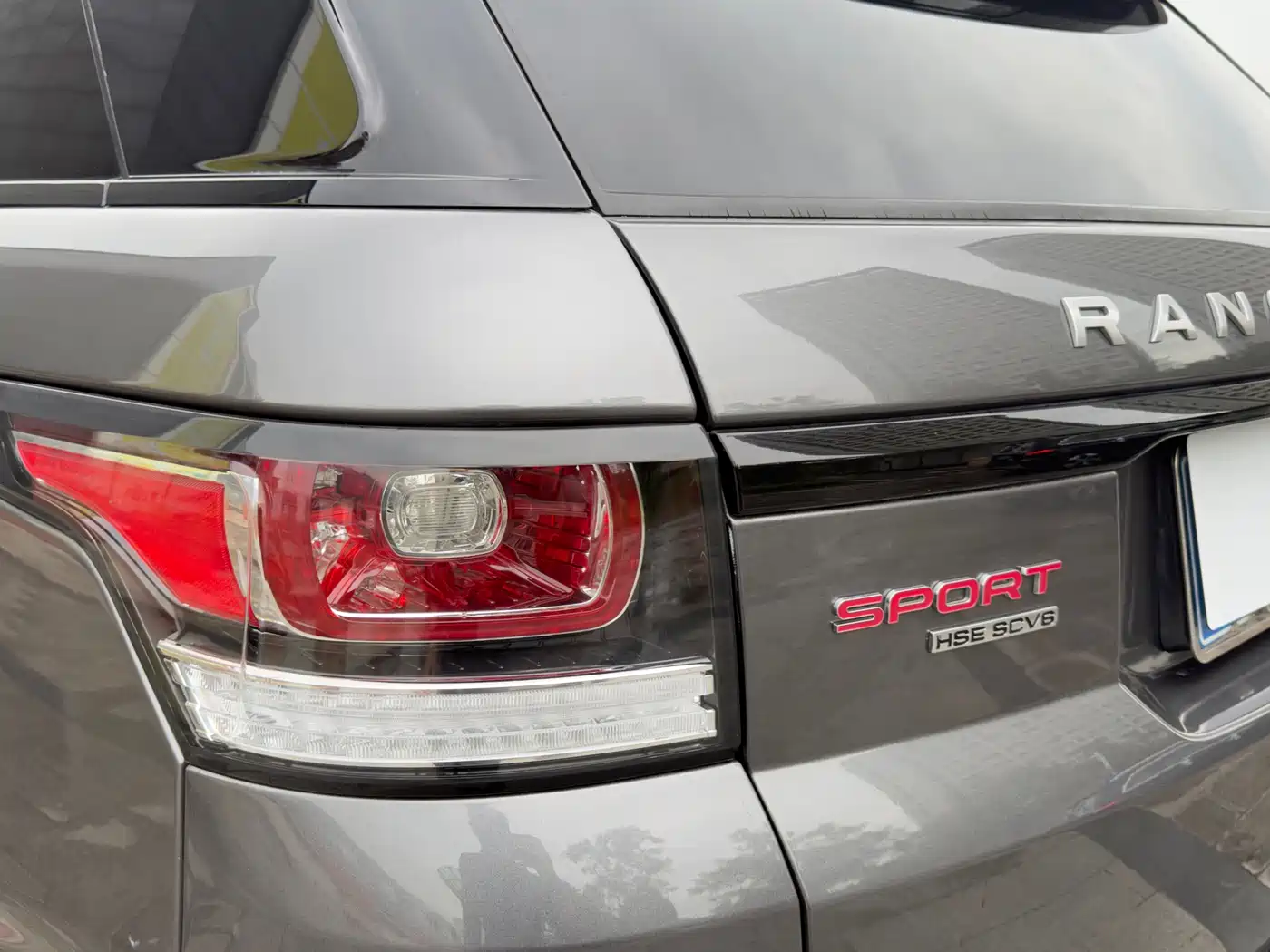 Land Rover Range Rover Sport 2016 Model 3.0 SC V6 HSE DYNAMIC фото 26