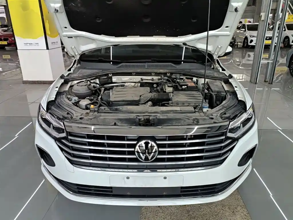 Volkswagen Lavida 2023 1.5L Auto Five Million Edition фото 20