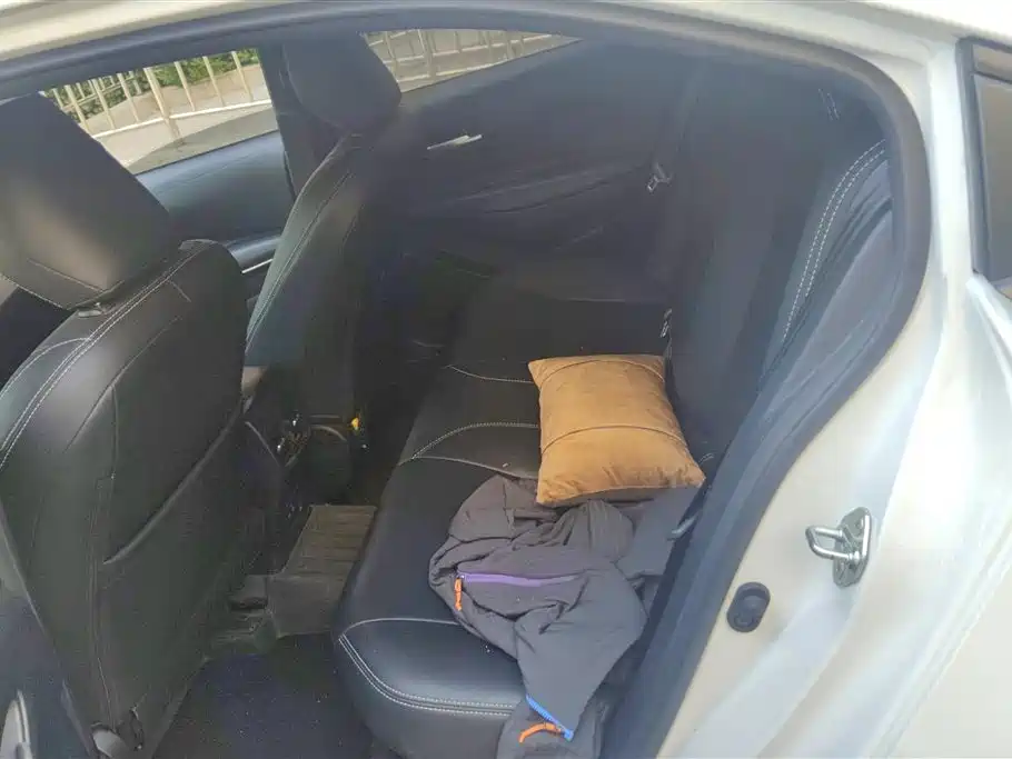 Toyota Corolla 2023 1.8L Smart Hybrid Dual Engine Elite Edition фото 11