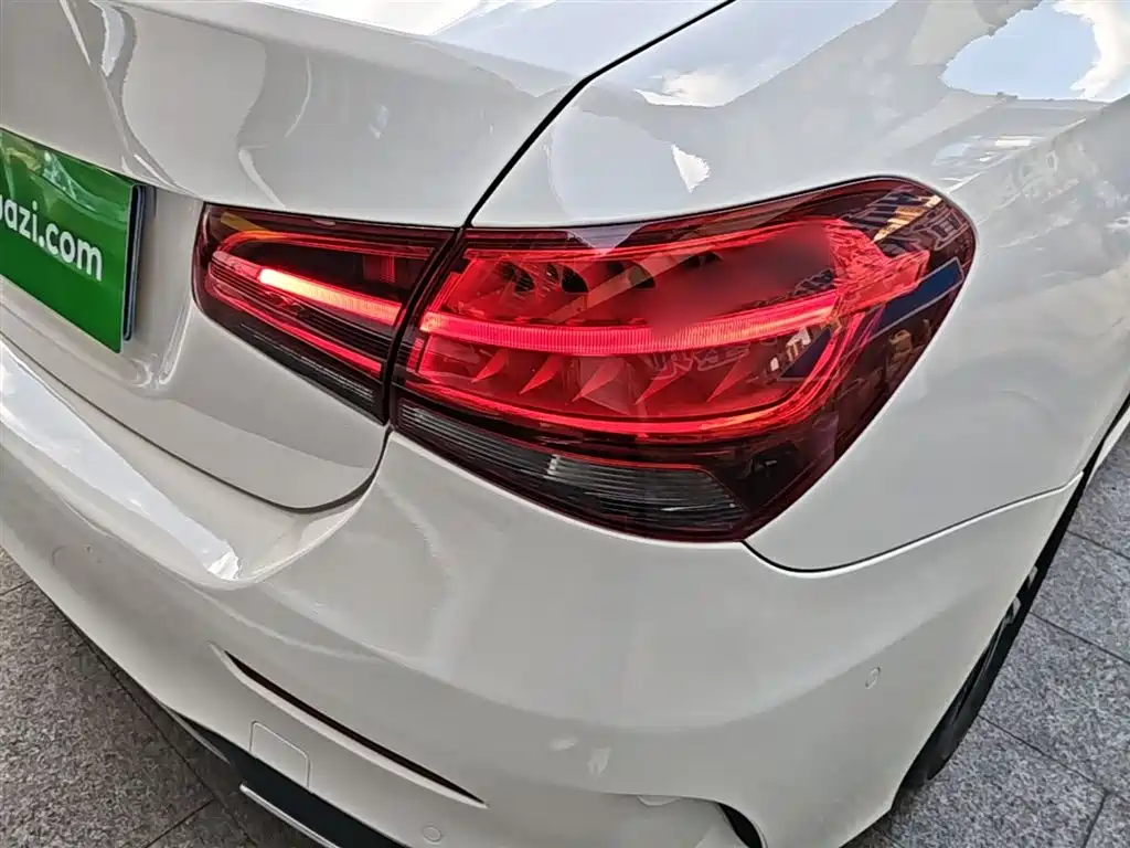 Mercedes-Benz A-Class 2019 A 180 L Sport Sedan фото 8