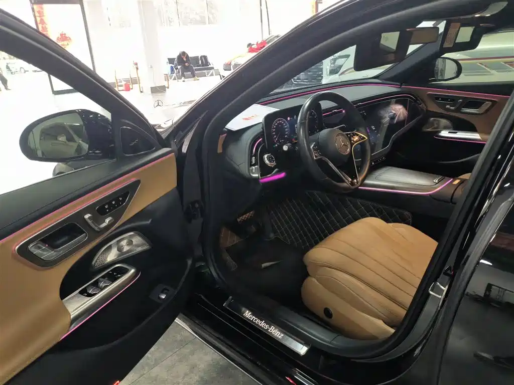 Mercedes-Benz E-Class 2024 Model E 300 L Luxury фото 12