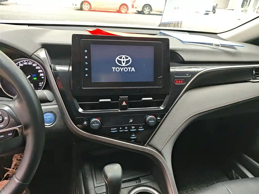 Toyota Camry 2023 Hybrid 2.5HGVP Leading Edition фото 13