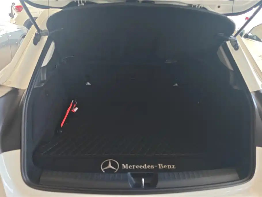Mercedes-Benz GLA 2017 GLA 200 Fashion фото 4