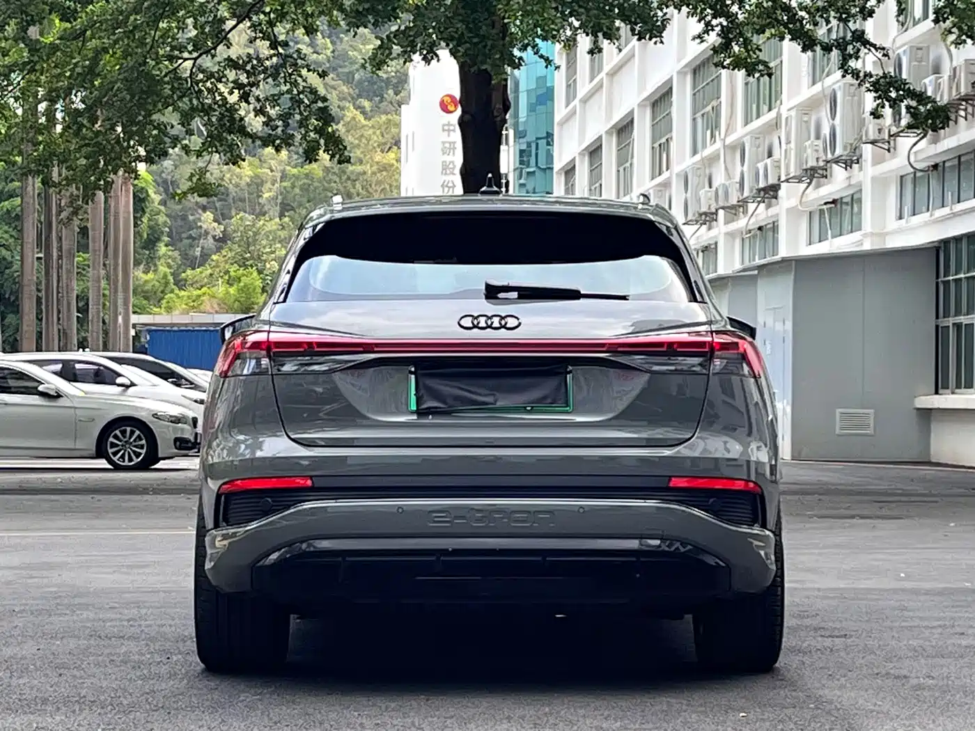 Audi Q4 e-tron 2023 40 e-tron Pioneer Edition фото 18