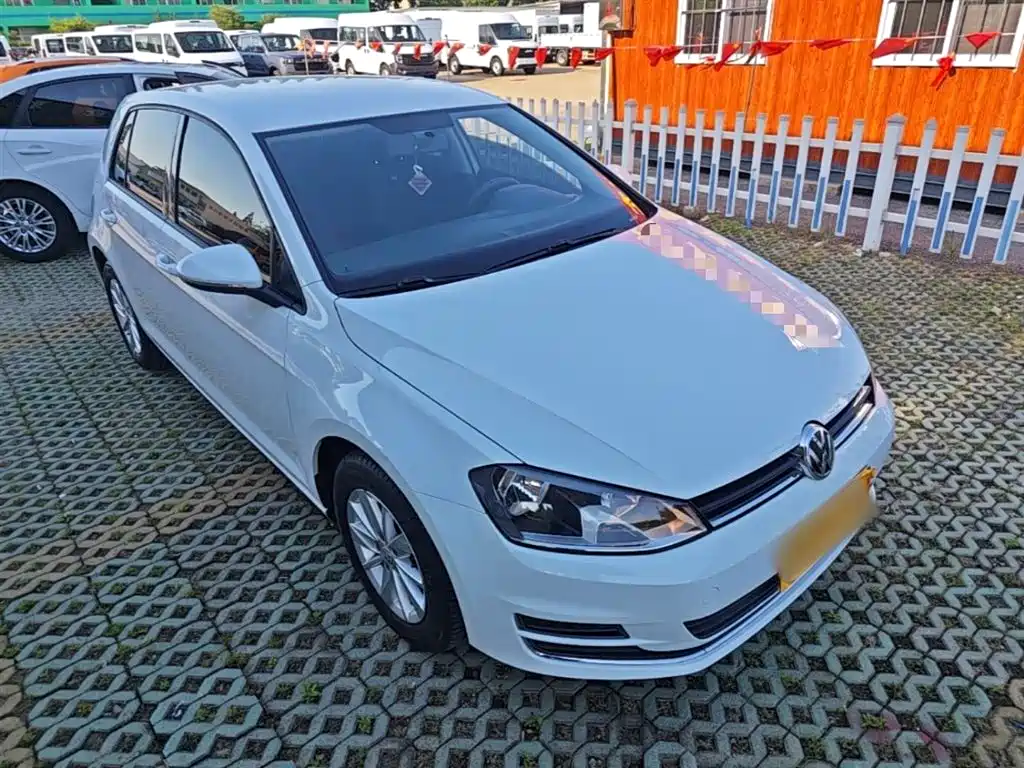 Volkswagen Golf 2016 1.6L Automatic Fashion фото 4
