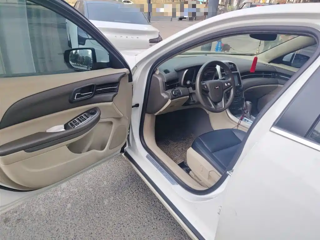 Chevrolet Malibu 2014 2.0L Automatic Comfort фото 14