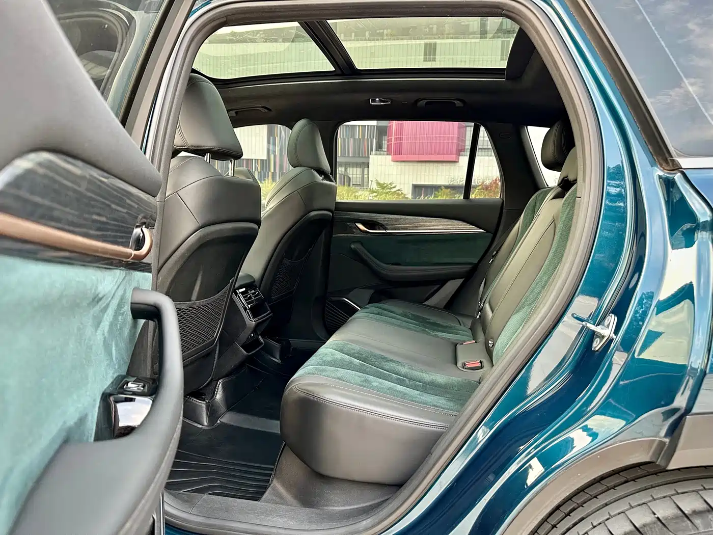 GEELY AUTOMOBILE XINGYUE L