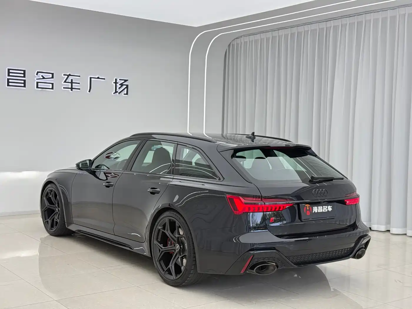 Audi RS 6 2025 RS 6 4.0T Avant performance фото 4