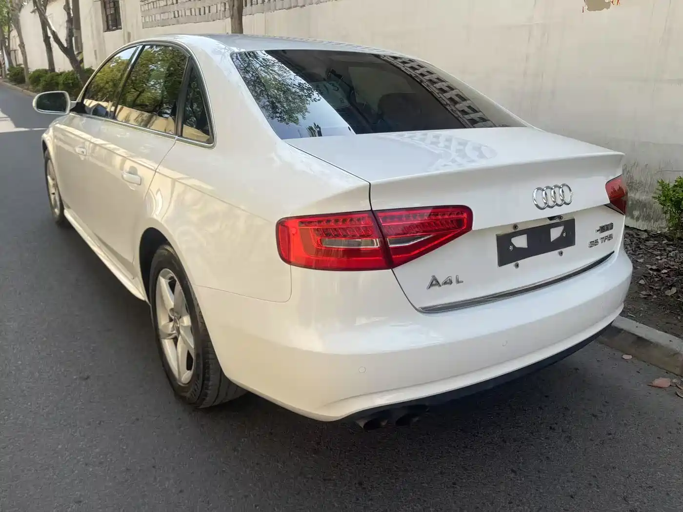 Audi A4L 2013 35 TFSI Automatic Standard фото 9