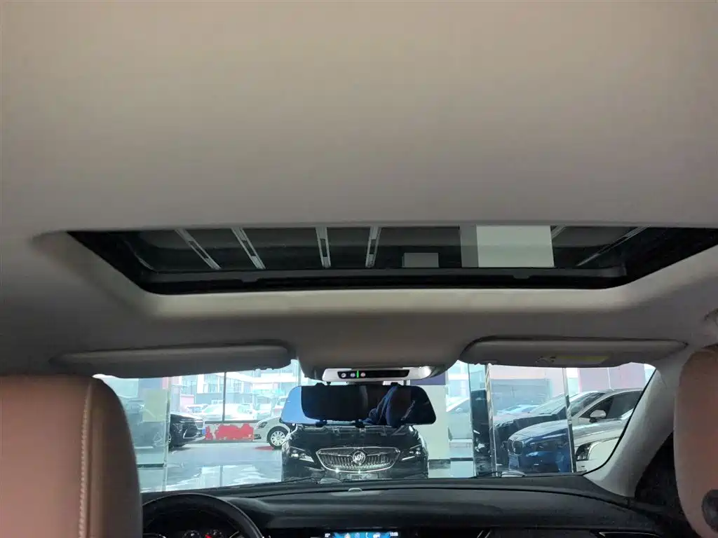 Buick Regal 2019 Facelift 20T Luxury Model China VI фото 18