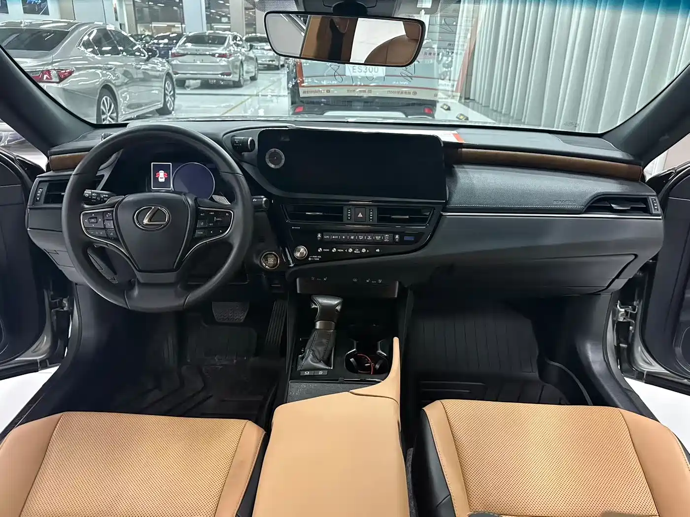 Lexus ES 2024 200 Premium Edition фото 5