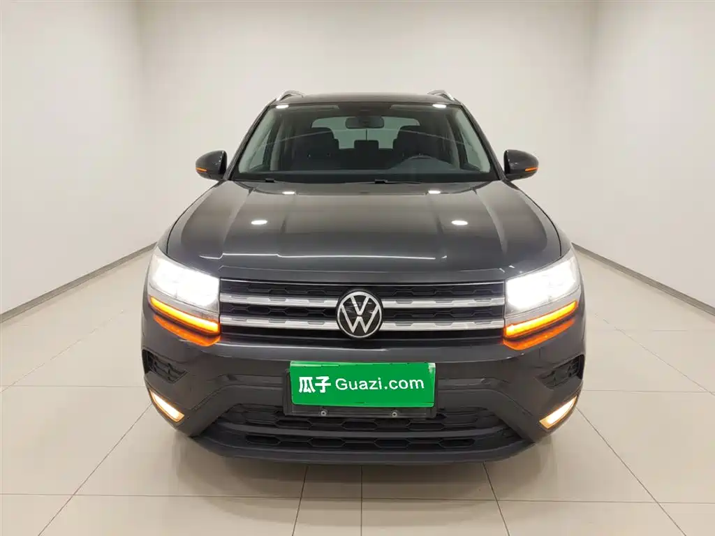 Volkswagen Tharu 2022 280TSI FWD Luxury Edition фото 3