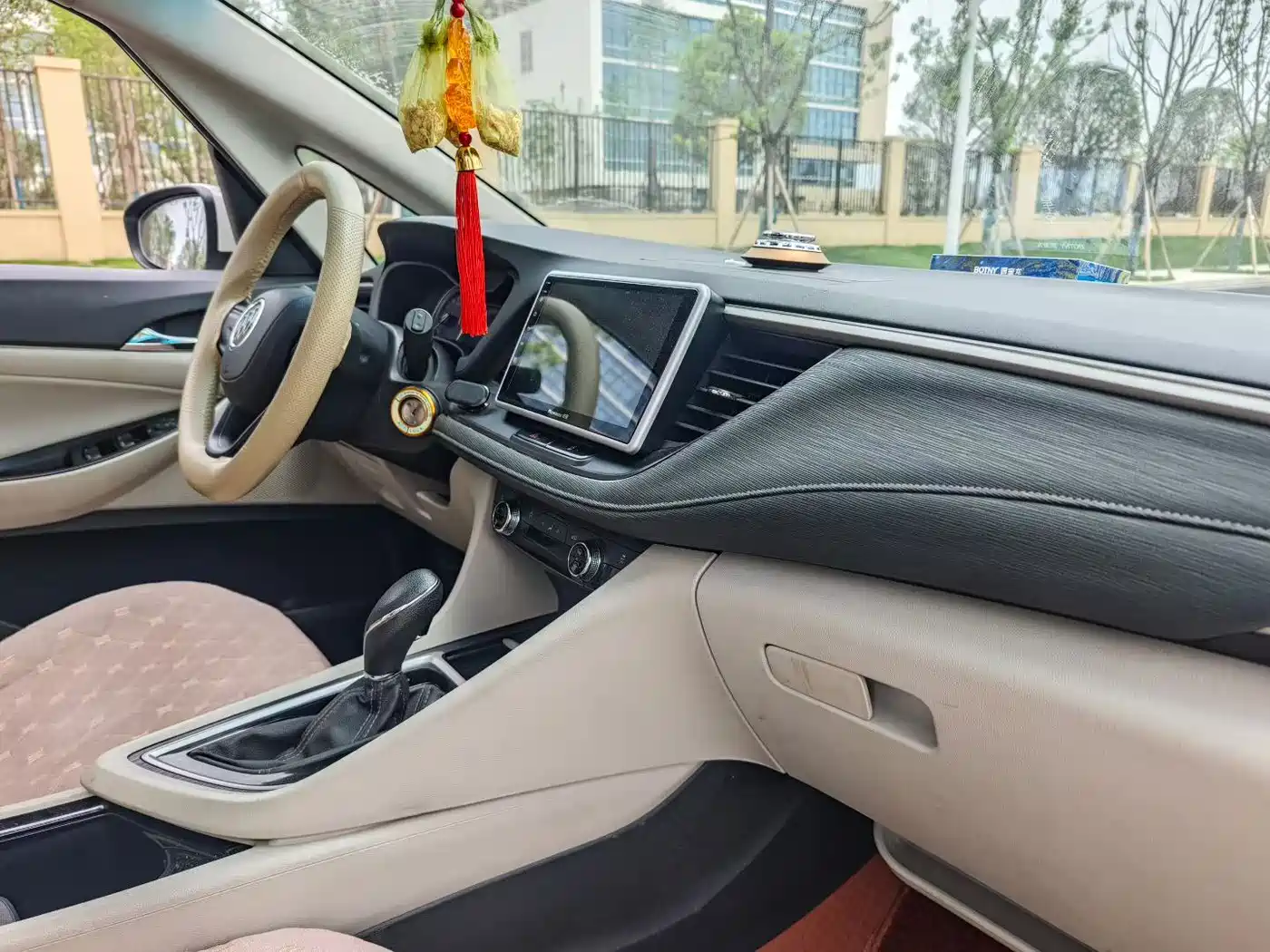 Buick GL6 2018 18T 6-Seater Elite фото 9