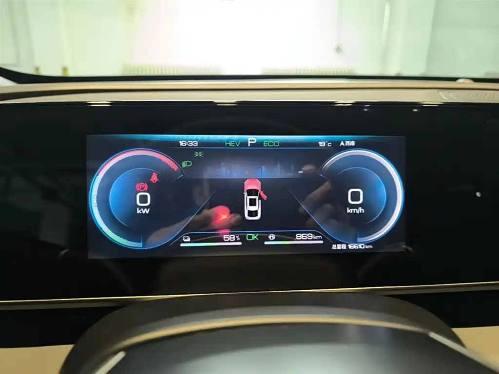BYD Qin L 2024 DM-i 80KM Superior фото 12