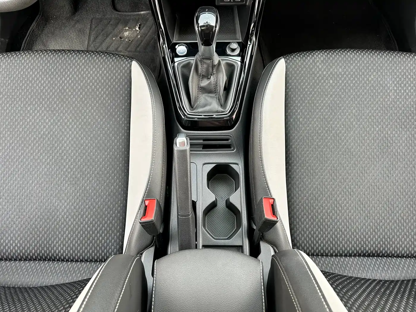 Volkswagen Tanying 2021 1.5L Automatic Smart Connect Edition фото 14