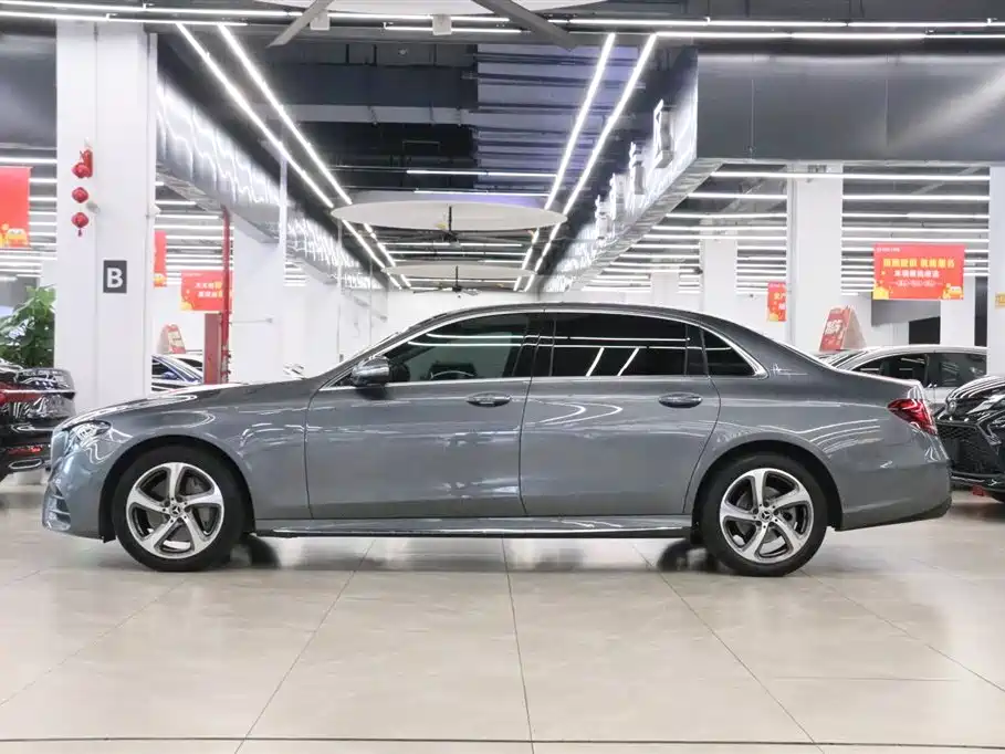 Mercedes-Benz E-Class 2019 E 300 L Sport Fashion фото 3