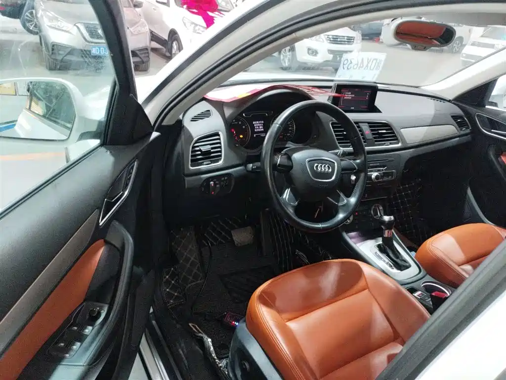 Audi Q3 2013 35 TFSI Progressive фото 12