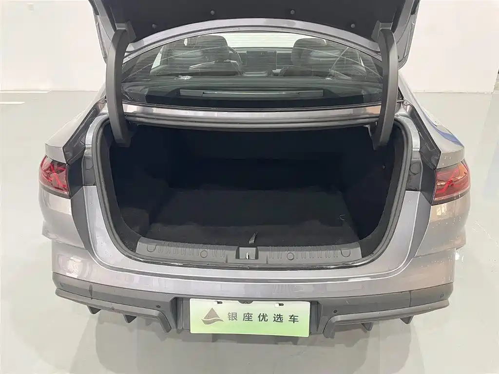 BYD Qin L 2024 DM-i 80KM Superior фото 7