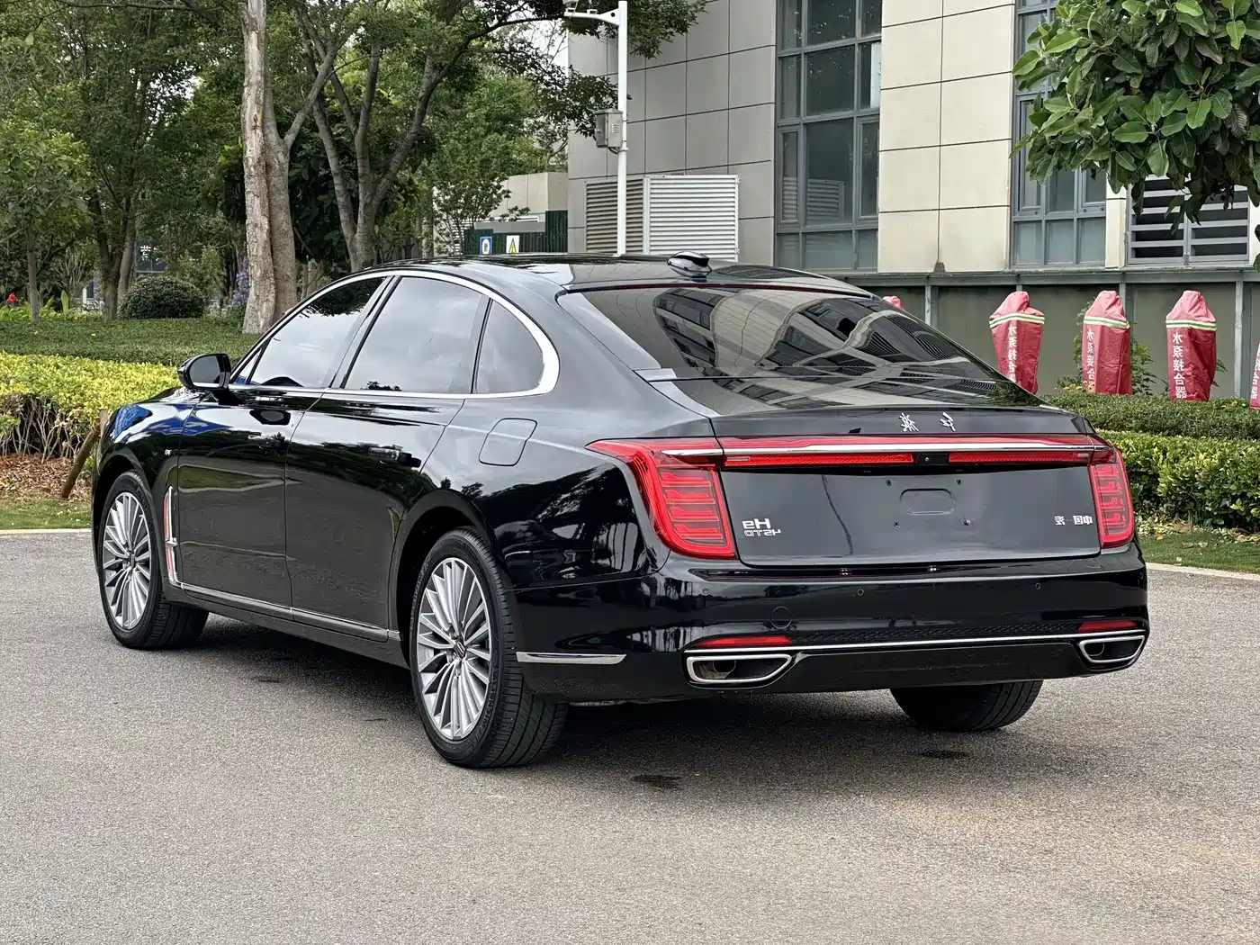 Hongqi H9 2020 2.0T Smart Connection Qi Xiang Edition фото 4