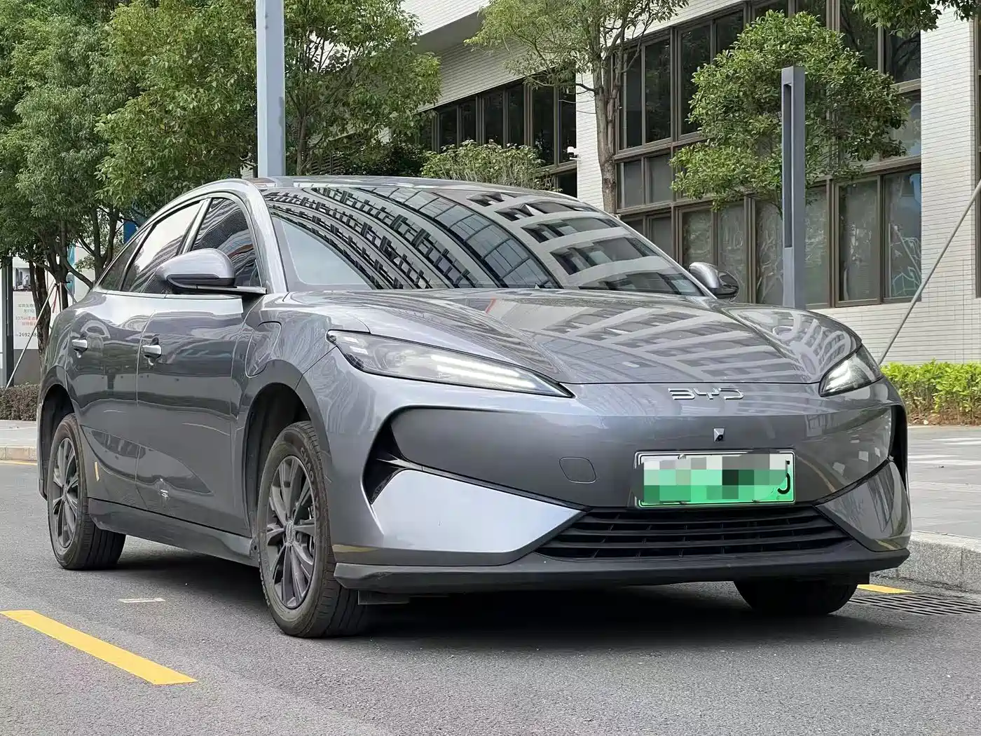 BYD e7 2025 Model 520 Intelligent Travel Edition фото 3
