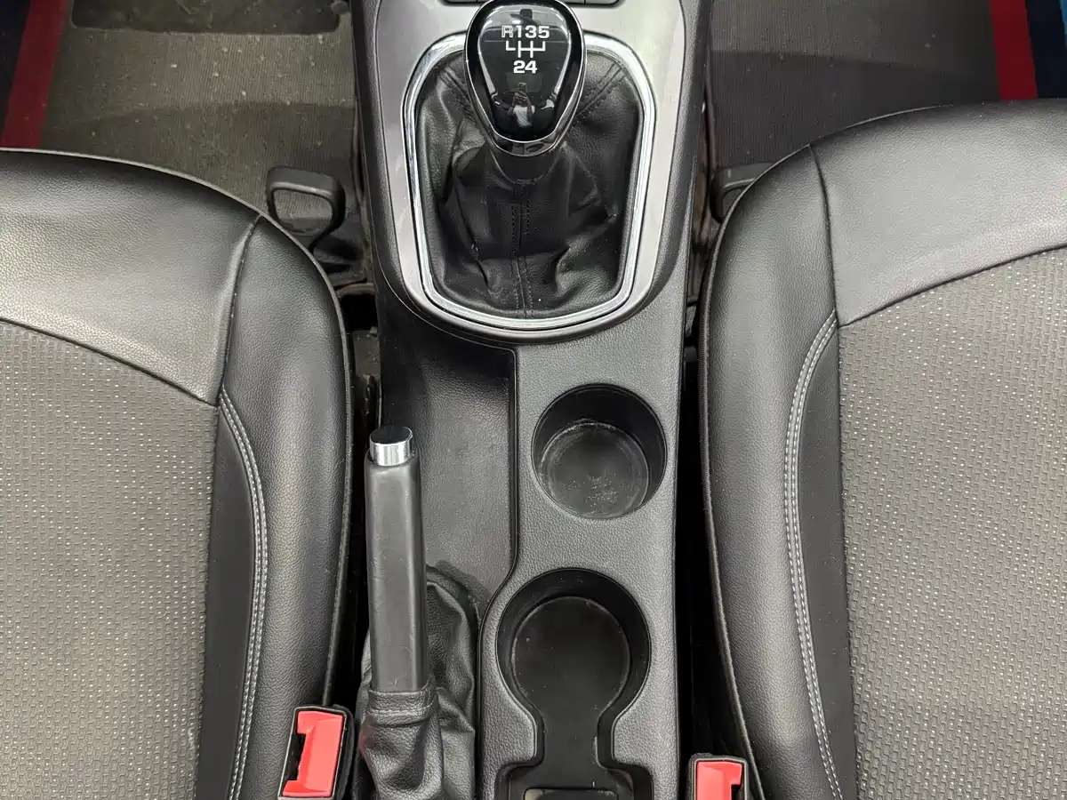 Chevrolet Cruze 2015 1.5L Manual Elite Edition фото 11
