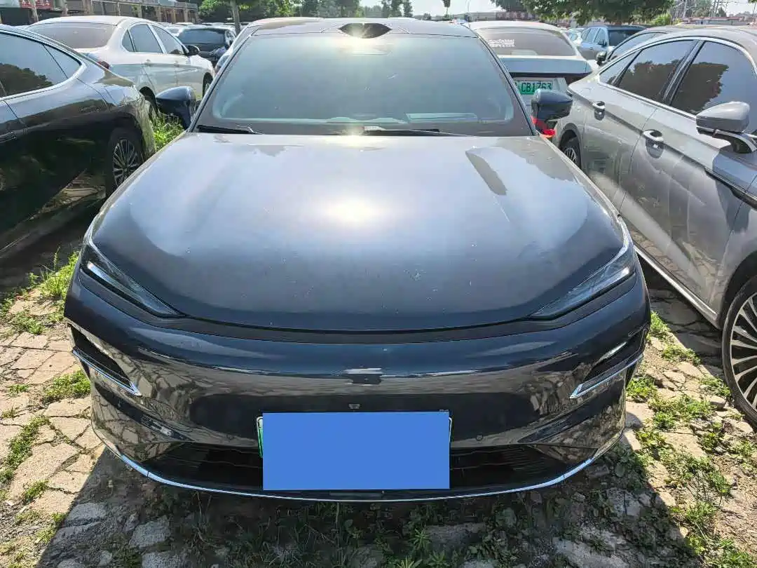 Geely Galaxy Galaxy Xingyao 8 2025 130km EM-P Starship Edition фото 2