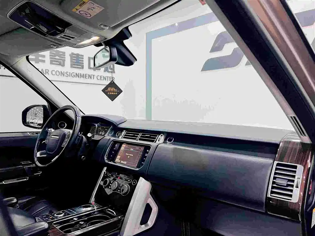 Land Rover Range Rover 2013 NA 5.0 V8 Vogue SE фото 22