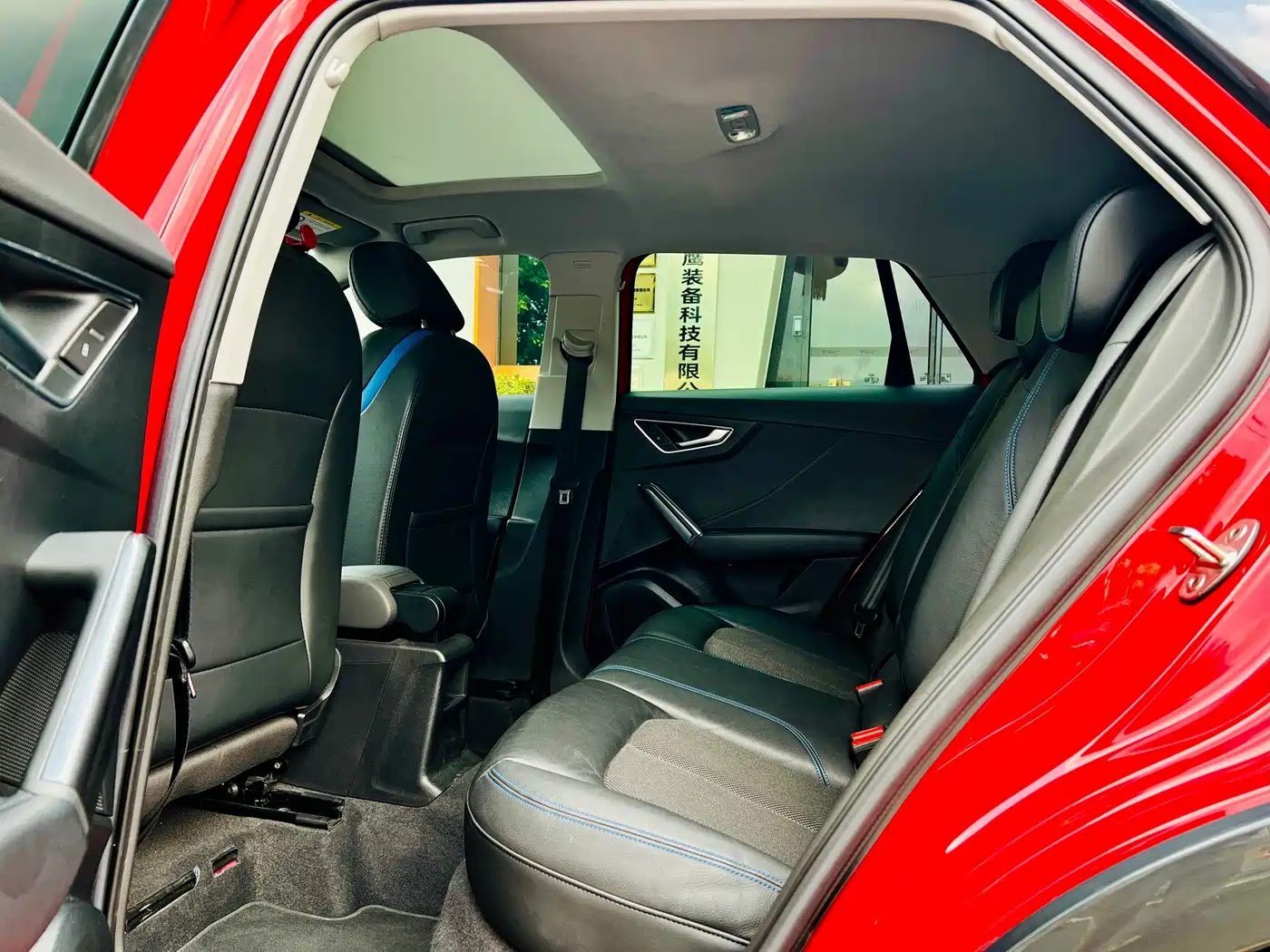 Audi Q2L e-tron 2019 Q2L e-tron Pure Electric Smart Cool Edition фото 9