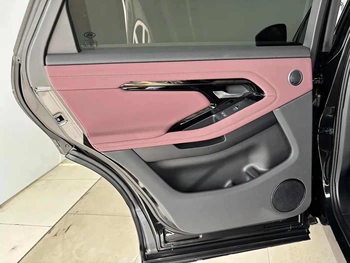 Land Rover Range Rover Evoque 2026 2026 Range Rover Evoque L SE