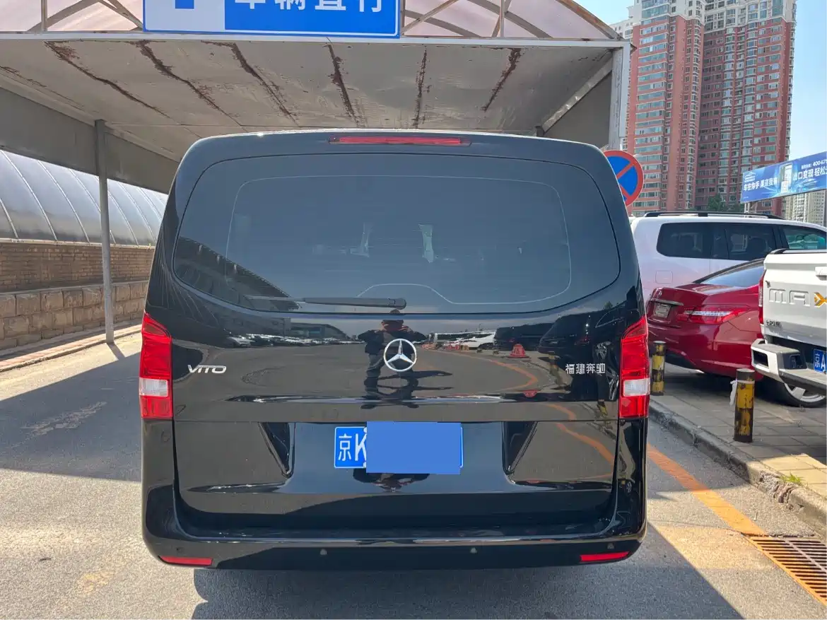 Mercedes-Benz Vito 2024 2.0T Business 7-Seater фото 5