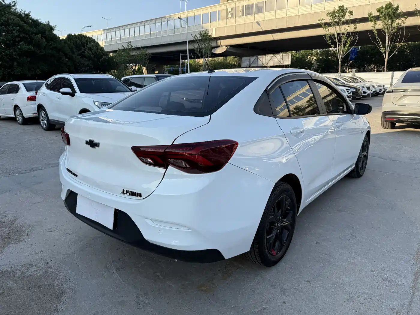 Chevrolet Cavalier 2020 Redline 325T Automatic Delight (China VI) фото 10