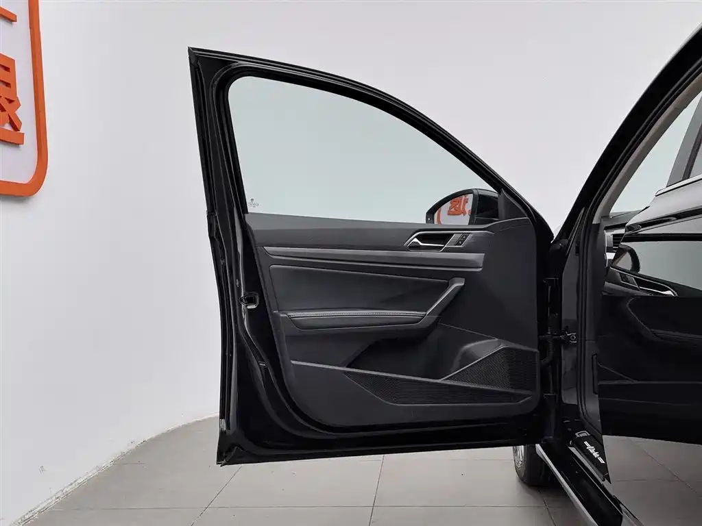 Volkswagen Lavida 2019 1.5L Manual Comfort Edition China VI фото 8