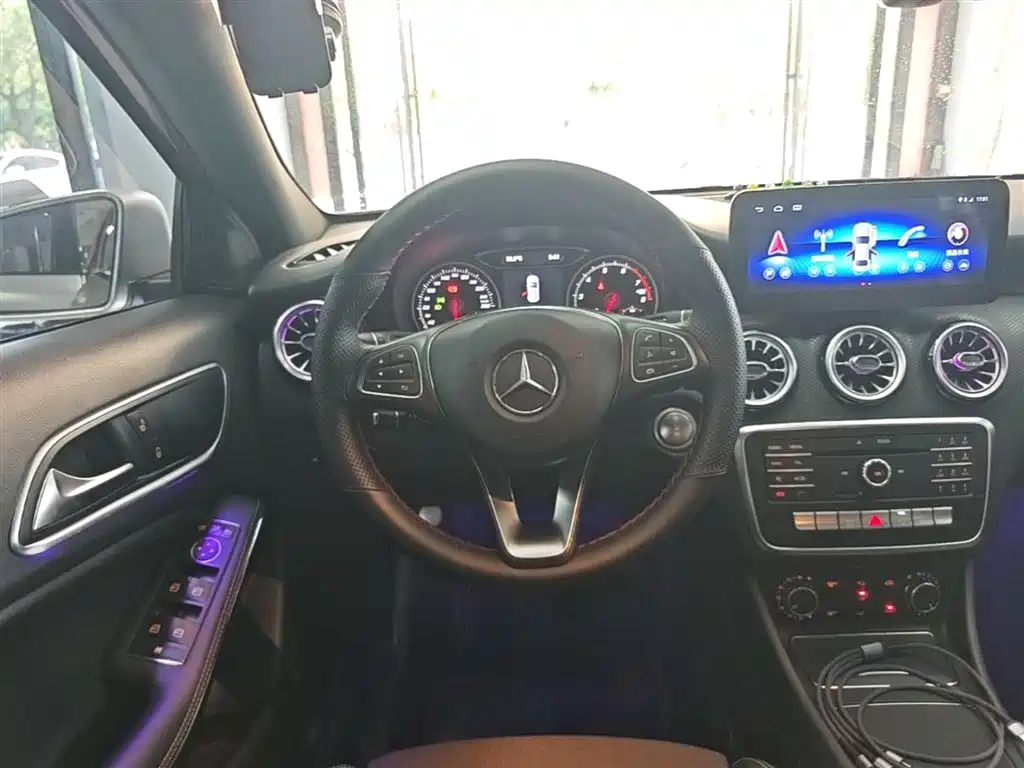Mercedes-Benz A-Class (Import) 2017 Facelift A 200 Dynamic фото 11