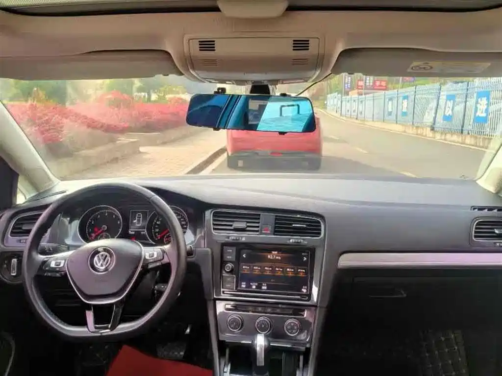 Volkswagen Golf 2019 280TSI DSG Comfort (China V) фото 19