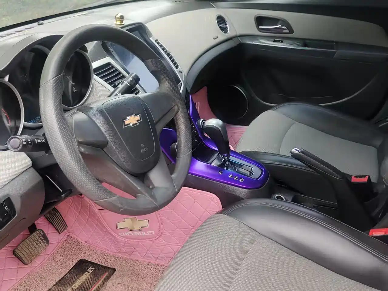 Chevrolet Cruze 2013 Model 1.8L SE AT фото 4