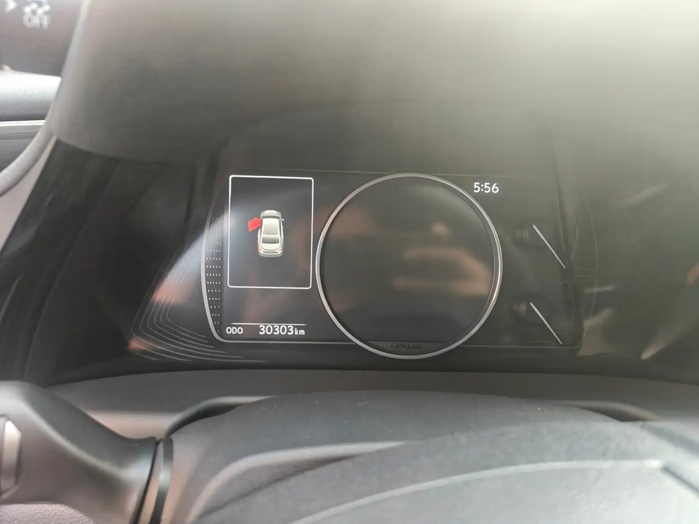 Lexus ES 2022 300h Ultimate Edition фото 7