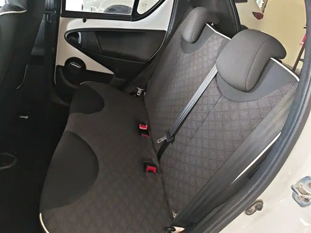 BYD F0 2015 1.0L AMT Xuan Cool Edition фото 17