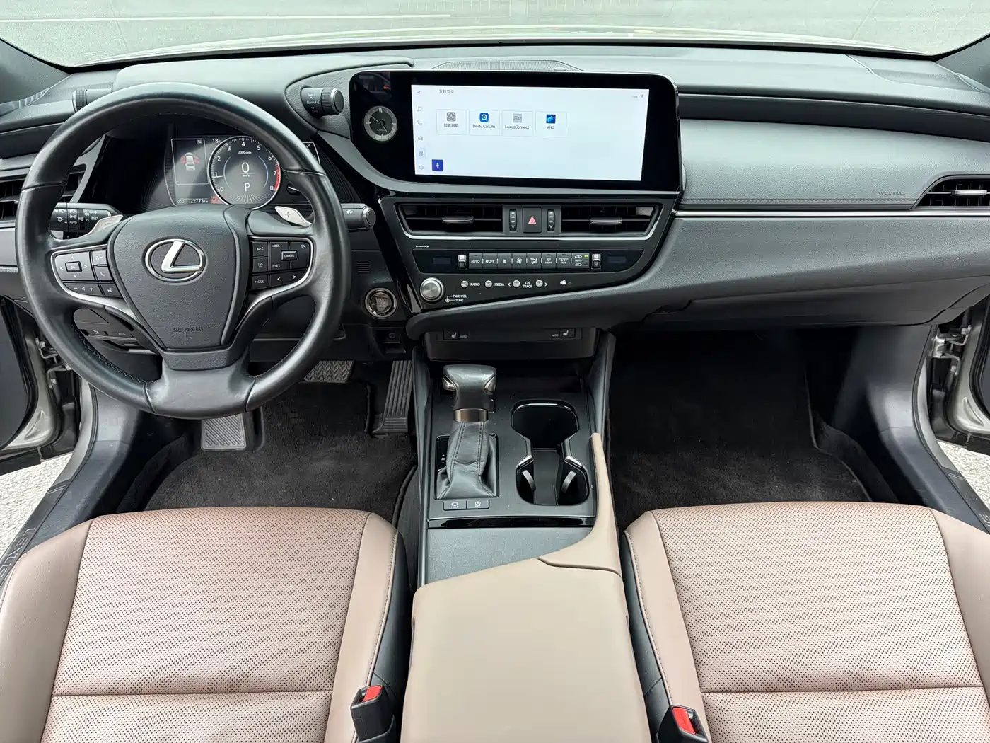 Lexus ES 2023 200 Excellence Edition фото 12
